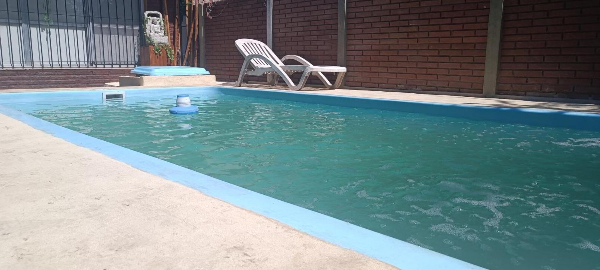 Casa Olivia- Alojamiento Con Piscina - Aeropuerto เอเซย์ซา ภายนอก รูปภาพ